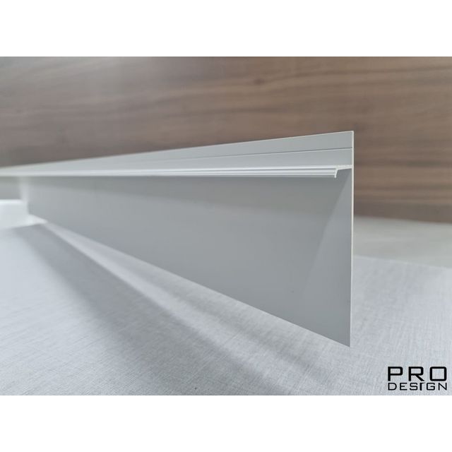 Скрытый плинтус Pro Design (анодированный, черный RAL9005 МУАР) 2700 мм